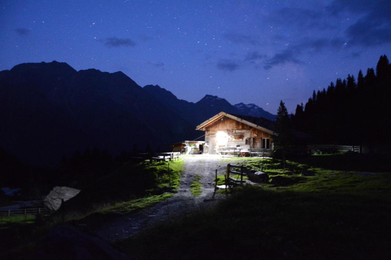 Pension Rosenhuegel Neustift im Stubaital Exterior photo