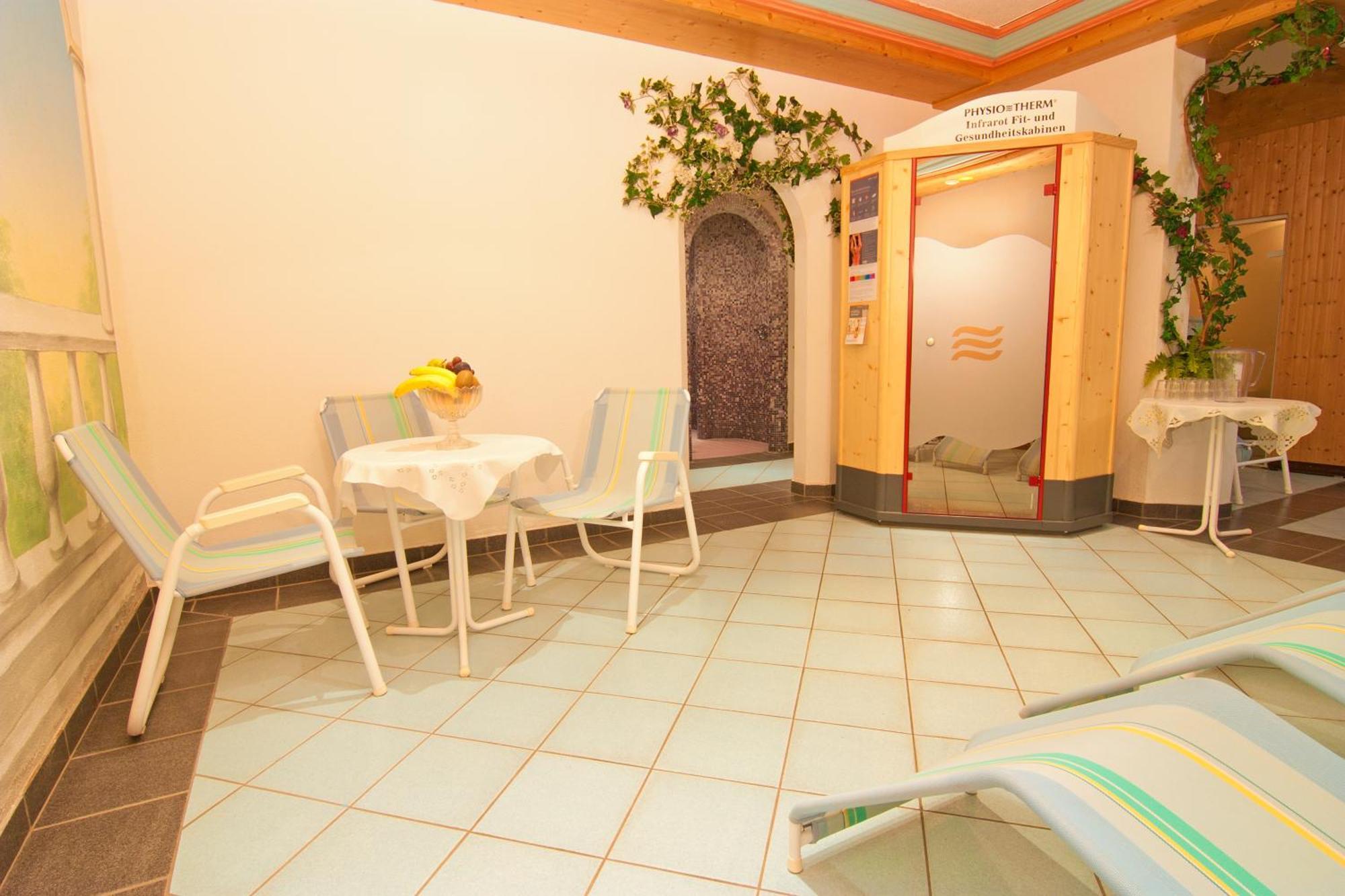 Pension Rosenhuegel Neustift im Stubaital Exterior photo